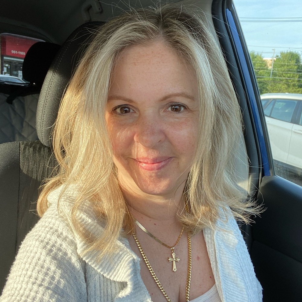 Meet your Posher, Karin